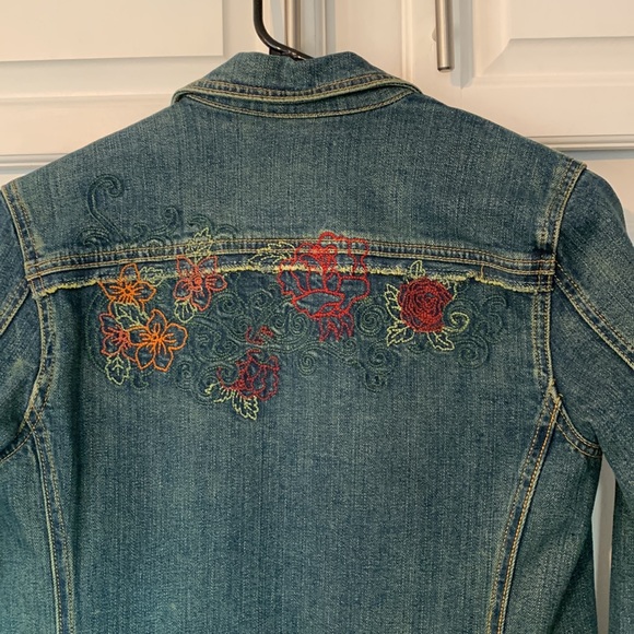 Fionucci Embroidered Denim Blue Jean Jacket Juniors Small. Great condition - Picture 8 of 8